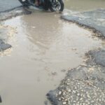 Parah! Kondisi Jalan Rusak di Desa Arok, Sobih, Pangolangan, Ini Mirip Kubangan Usai Diguyur Hujan