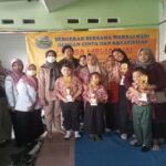Media Fajar Nusantara News Bersama SLB Karunia99 Menyemarakan Hari Pendidikan Nasional Dengan Mengelar Lomba Mewarnai Dan Pemeriksaan Mata Gratis