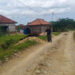 Transparansi Dana Desa Dipertanyakan, Proyek Jalan Dusun Baih Diduga Mangkrak