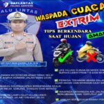 Satlantas Polres Sampang Imbau Pengendara Waspada Cuaca Ekstrem Saat Musim Hujan Satlantas Polres Sampang Imbau Pengendara Waspada Cuaca Ekstrem Saat Musim Hujan