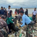 Peringati HUT Armada RI ke-80, KRI Golok-688 Gelar Bakti Sosial di Sebatik