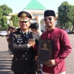 Dedikasi Tanpa Henti, Gus Romy Syib Raih Penghargaan Kapolres Pasuruan Pada HUT Bhayangkara ke-80